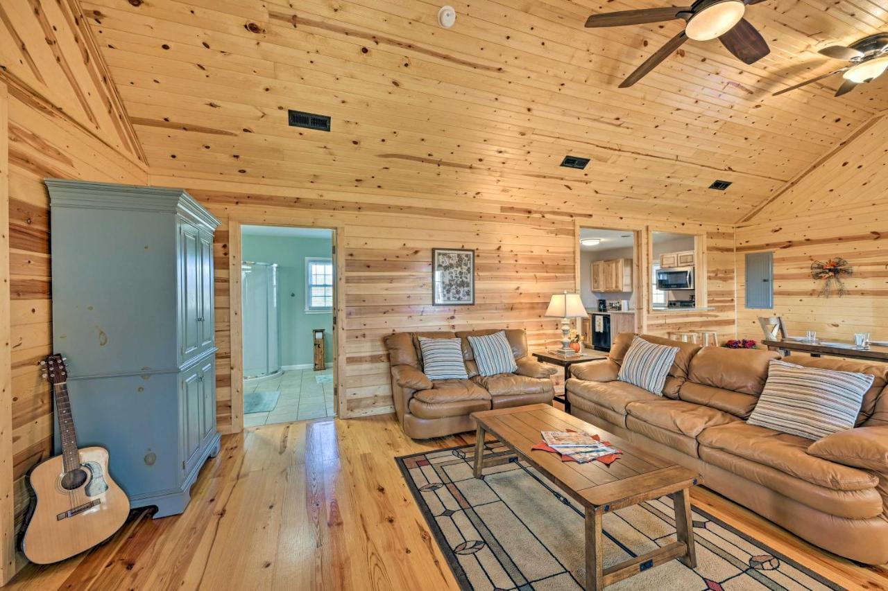 Breathtaking Elkin Getaway With Vineyard Views! Βίλα Εξωτερικό φωτογραφία