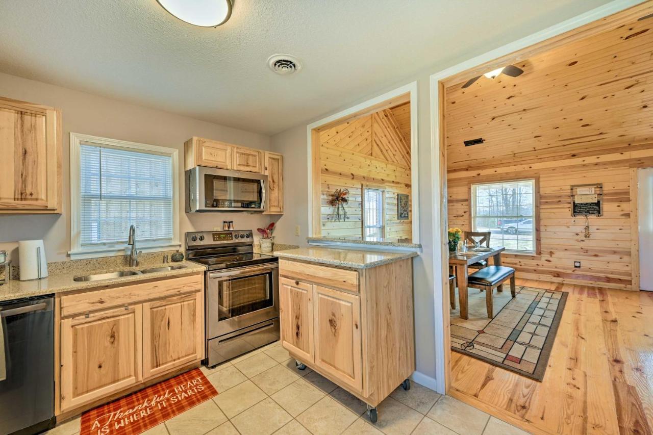 Breathtaking Elkin Getaway With Vineyard Views! Βίλα Εξωτερικό φωτογραφία