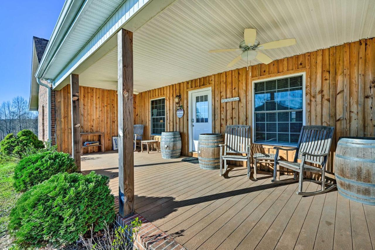 Breathtaking Elkin Getaway With Vineyard Views! Βίλα Εξωτερικό φωτογραφία