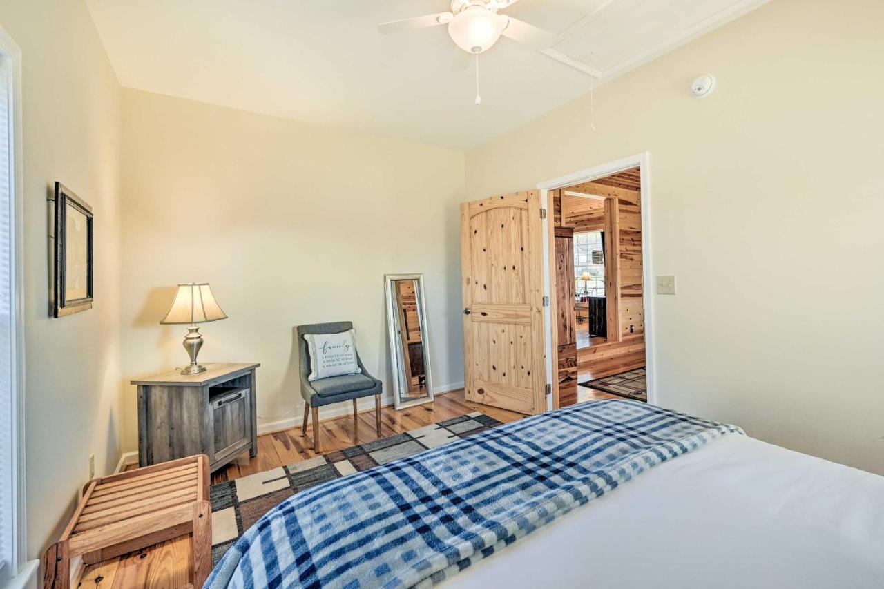 Breathtaking Elkin Getaway With Vineyard Views! Βίλα Εξωτερικό φωτογραφία