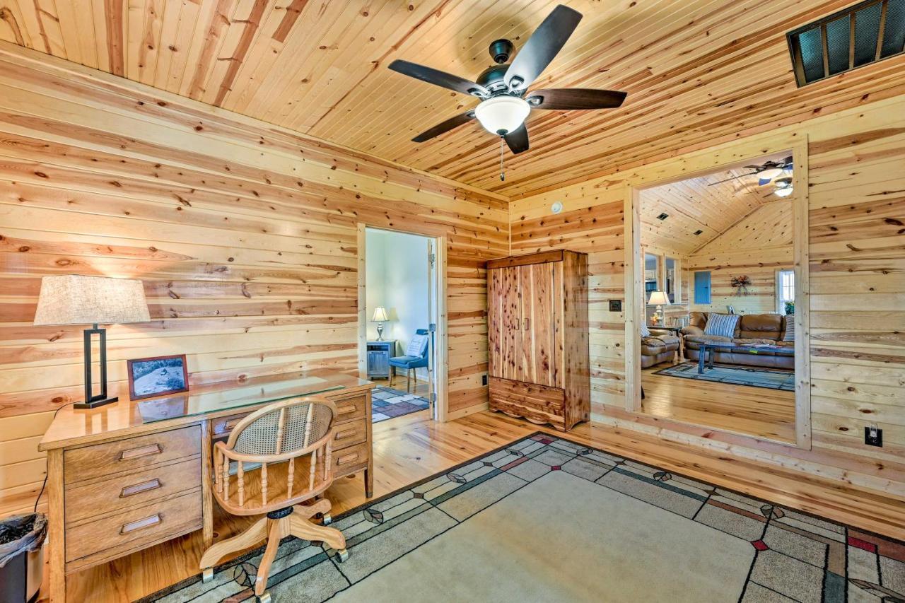 Breathtaking Elkin Getaway With Vineyard Views! Βίλα Εξωτερικό φωτογραφία