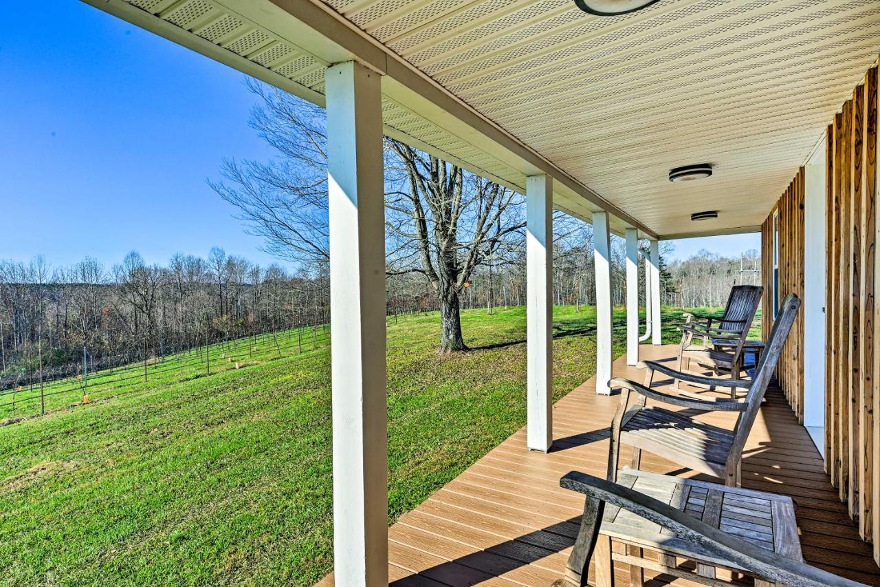 Breathtaking Elkin Getaway With Vineyard Views! Βίλα Εξωτερικό φωτογραφία